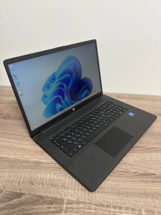 б/в ноутбук HP Laptop 17