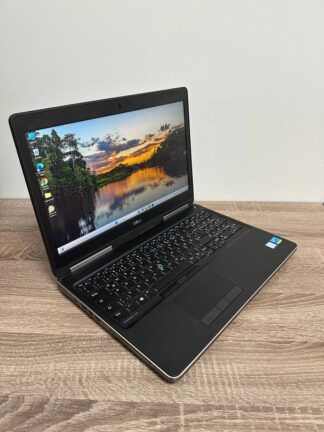 б/в ноутбук DELL Precision 7520 P53F
