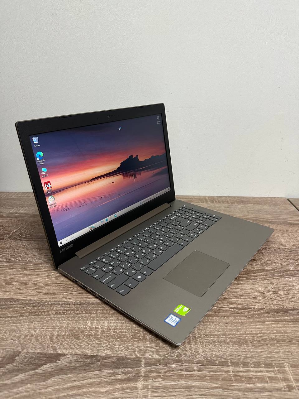 б/в ноутбук Lenovo ideapad 330-15IKB