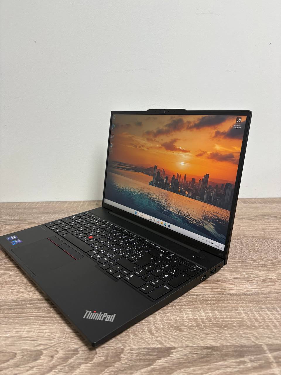 б/в ноутбук Lenovo ThinkPad E16 Gen2 - Зображення 3